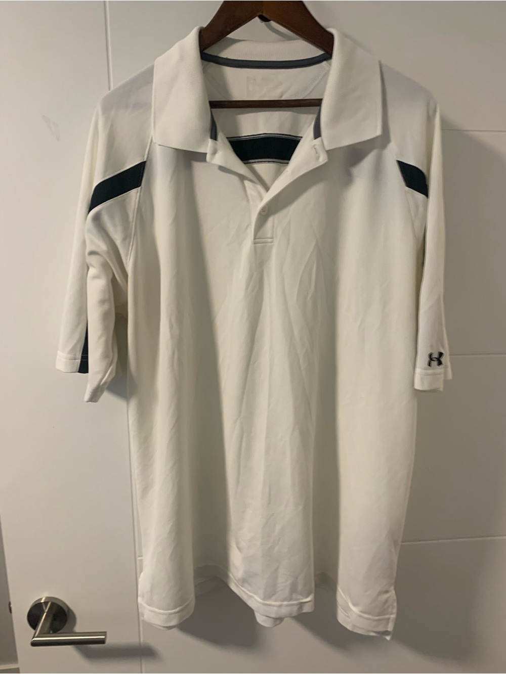 4/$20 Under Armour Men’s White Polo with Navy Trim A13